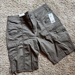 Women’s Brown Cargo Shorts